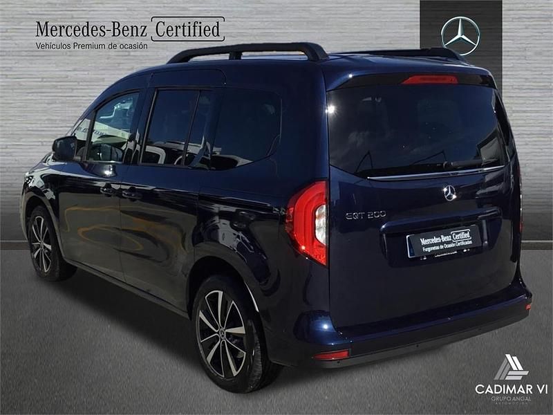 Usado Mercedes EQT200 89 kW (122 CV) 2024 Azul Monovolumen