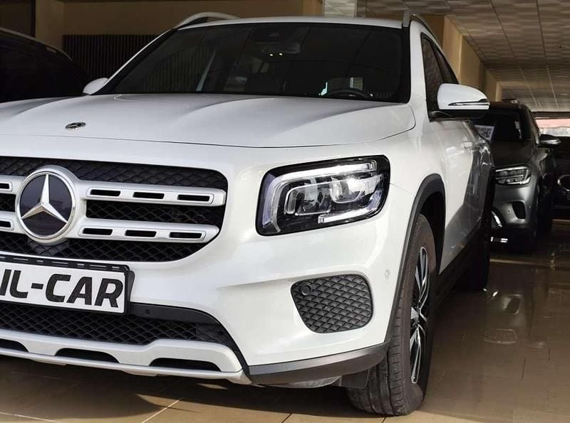 Usado Mercedes GLB200 150 CV (110 kW) 2022 Blanco SUV