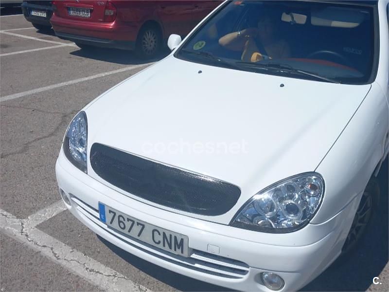 Usado Citroën Xsara 75 CV (55 kW) 2003 Blanco Berlina