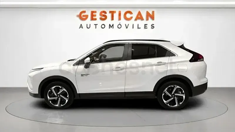 Usado Mitsubishi Eclipse Cross 188 CV (138 kW) 2022 Blanco SUV