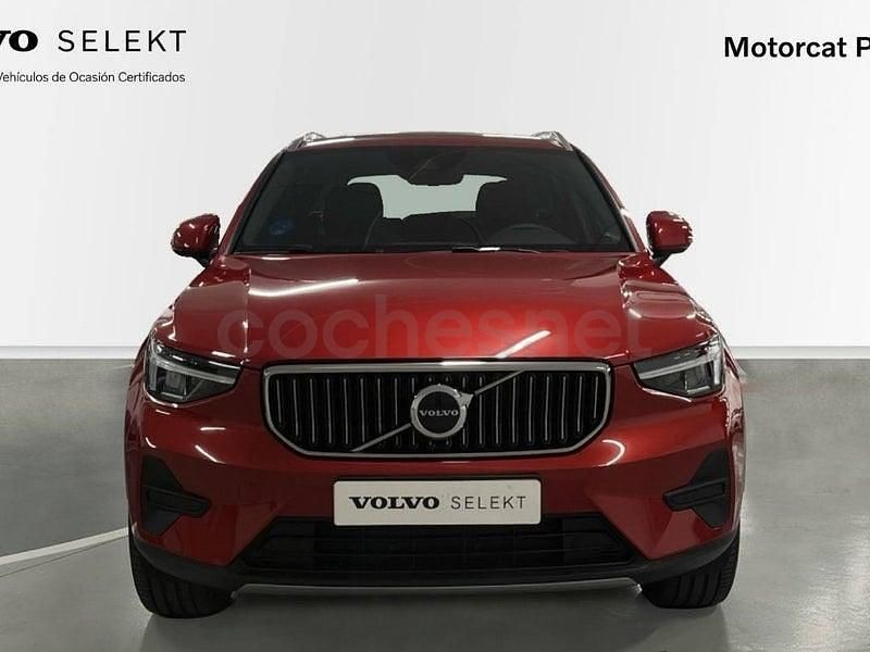 Usado Volvo XC40 Core 211 CV (155 kW) 2023 Granate SUV