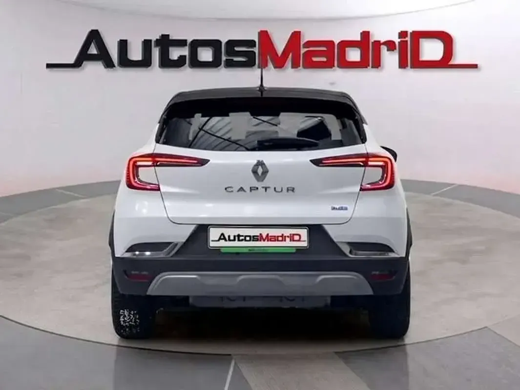 Usado Renault Captur Evolution 160 CV (117 kW) 2023 Blanco SUV