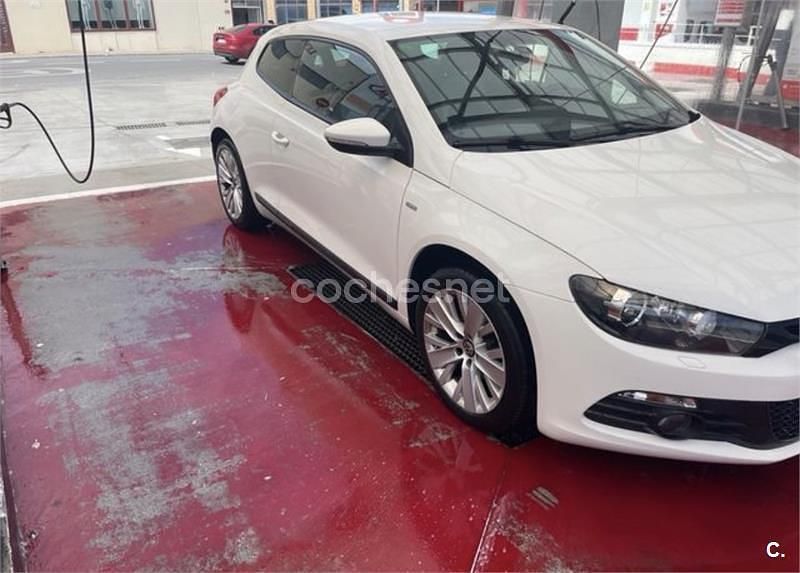 Usado VW Scirocco 122 CV (89 kW) 2014 Blanco Coupe
