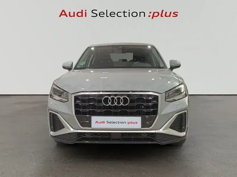 Używany Audi Q2 S-Line 116 KM (85 kW) 2025 Szary SUV