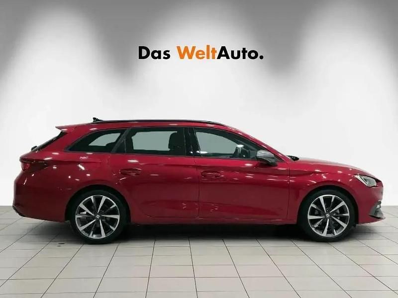 Usado Seat Leon FR 150 HP (110 kW) 2025 Vermelho Carrinha