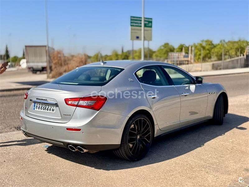 Usado Maserati Ghibli 410 CV (301 kW) 2016 Gris / plata Berlina