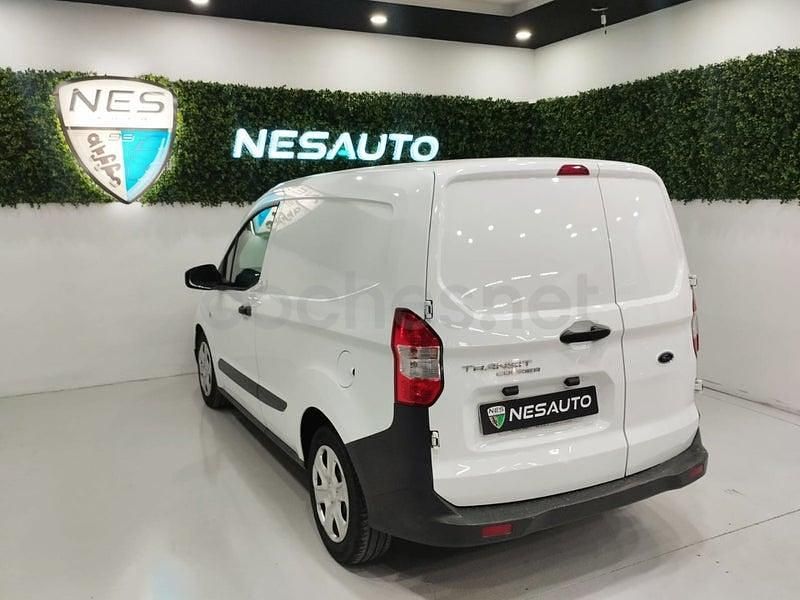 Usado Ford Tourneo Courier Ambiente 100 CV (73 kW) 2019 Blanco Monovolumen