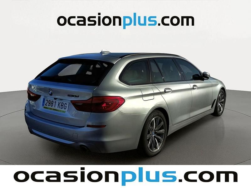 Usado BMW 530 265 CV (194 kW) 2017 Gris plata Familiar