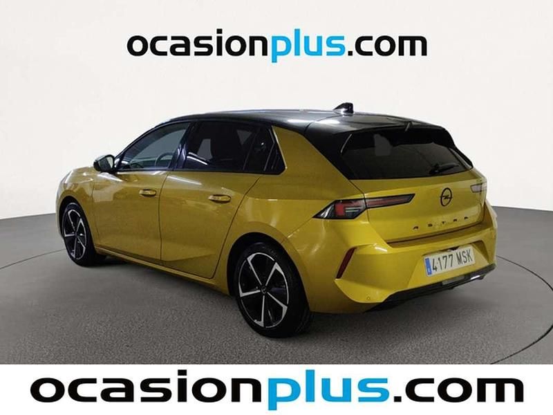 Usado Opel Astra S 131 CV (96 kW) 2024 Amarillo Utilitario