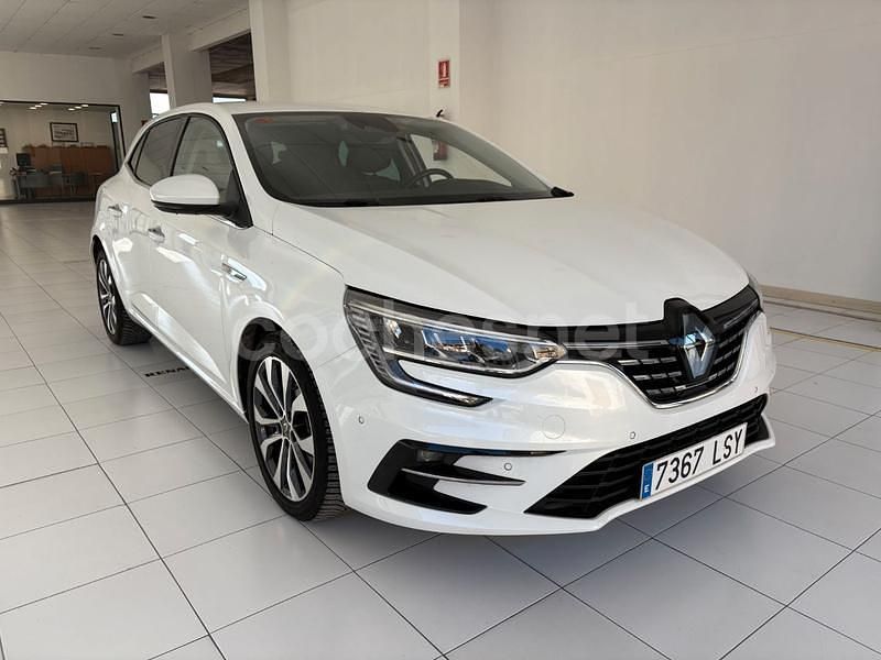 Usado Renault Mégane Zen 160 CV (117 kW) 2021 Blanco Berlina