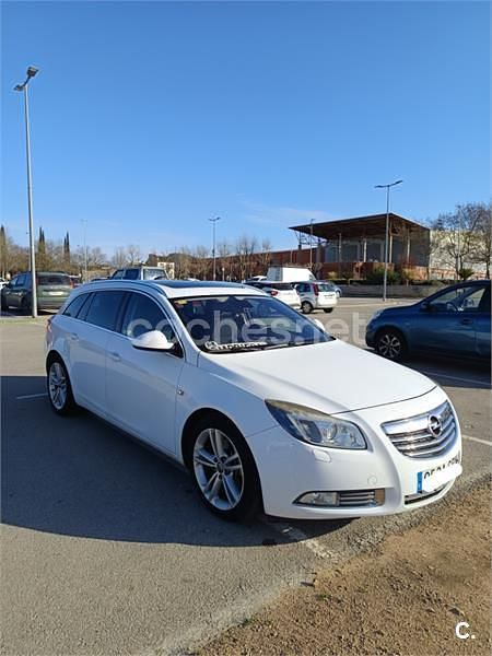 Usado Opel Insignia Sport 160 CV (117 kW) 2009 Blanco Familiar