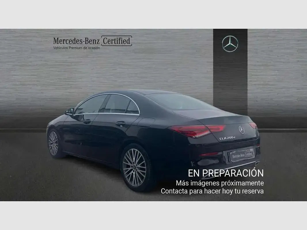 Usado Mercedes CLA200 150 CV (110 kW) 2023 Negro Berlina