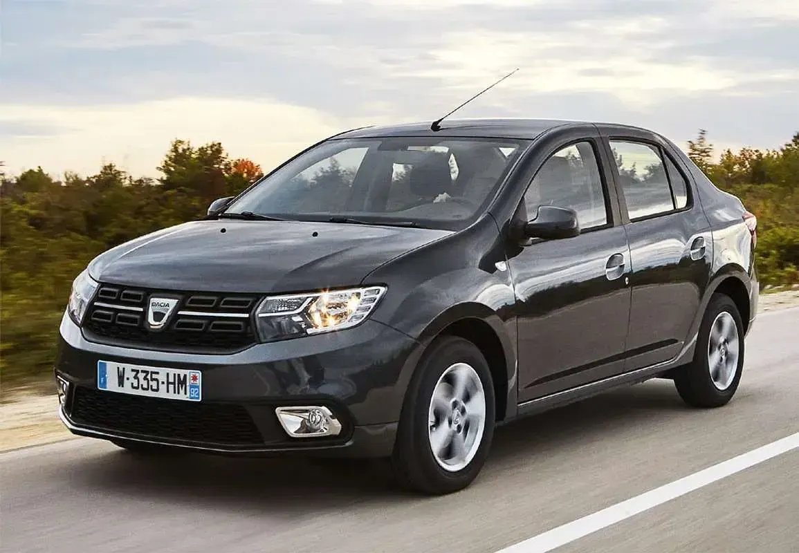 Usado Dacia Logan Ambiance 75 CV (55 kW) 2016 Rojo Utilitario