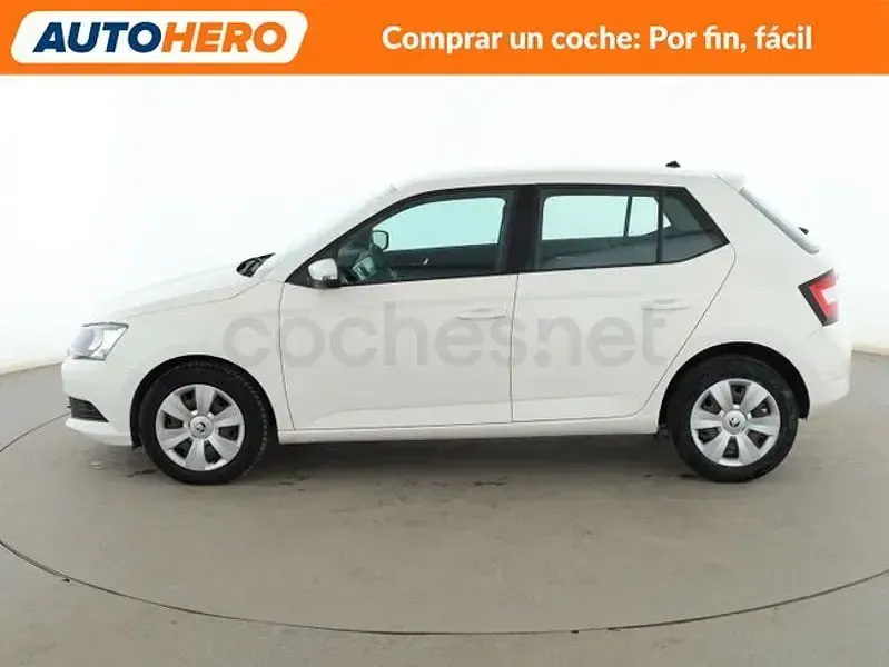 Usado Skoda Fabia Ambition 60 CV (44 kW) 2015 Blanco Berlina