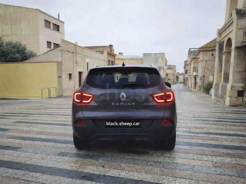 Usado Renault Kadjar Zen 130 CV (95 kW) 2016 Gris / plata SUV