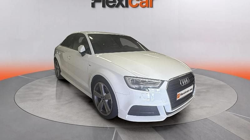 Usado Audi A3 Premium 150 CV (110 kW) 2018 Blanco Berlina