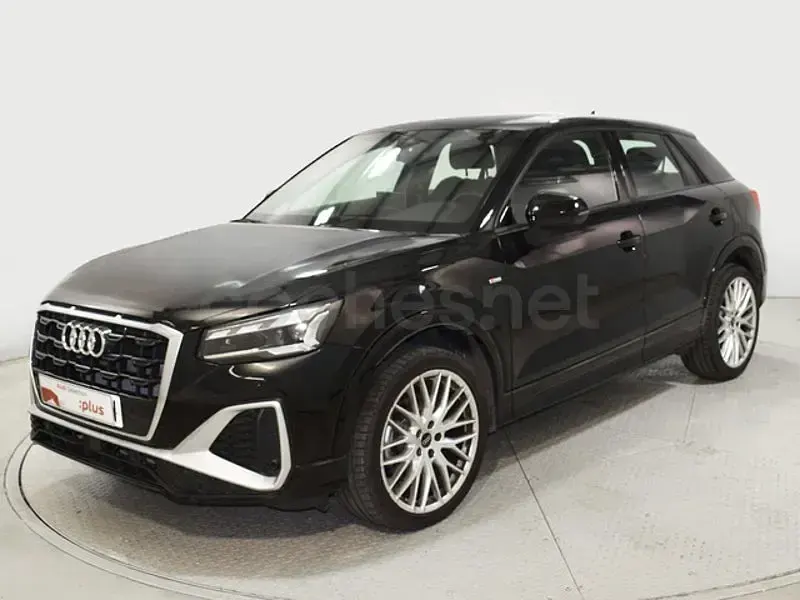 Usado Audi Q2 Ambiente 150 CV (110 kW) 2025 Negro SUV