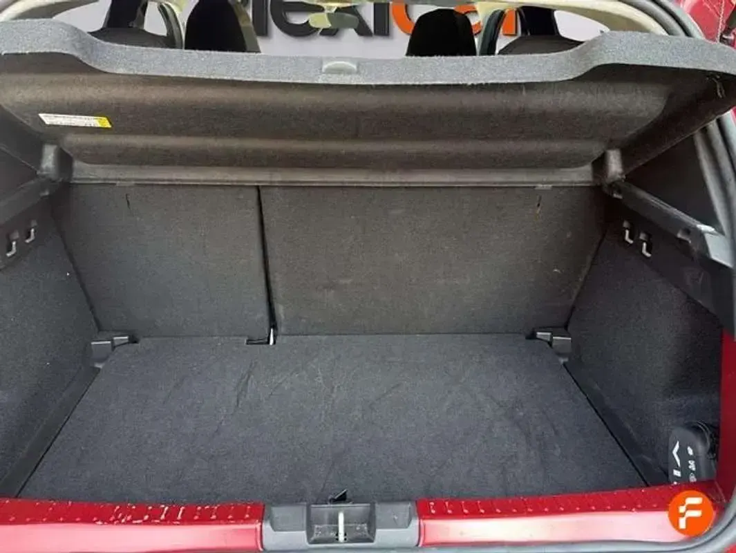 Usado Dacia Sandero Essentiel 101 CV (74 kW) 2022 Rojo Utilitario
