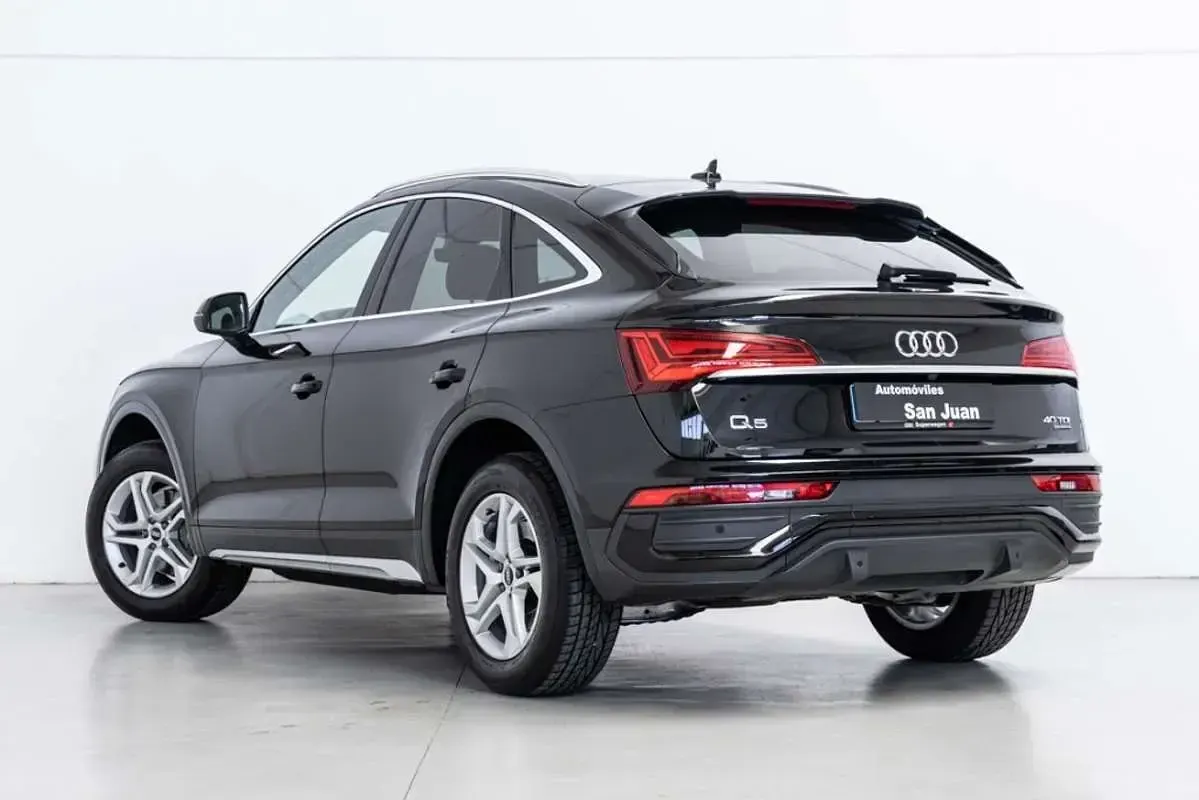 Usado Audi Q5 Sportback Advanced 204 CV (150 kW) 2022 Negro SUV