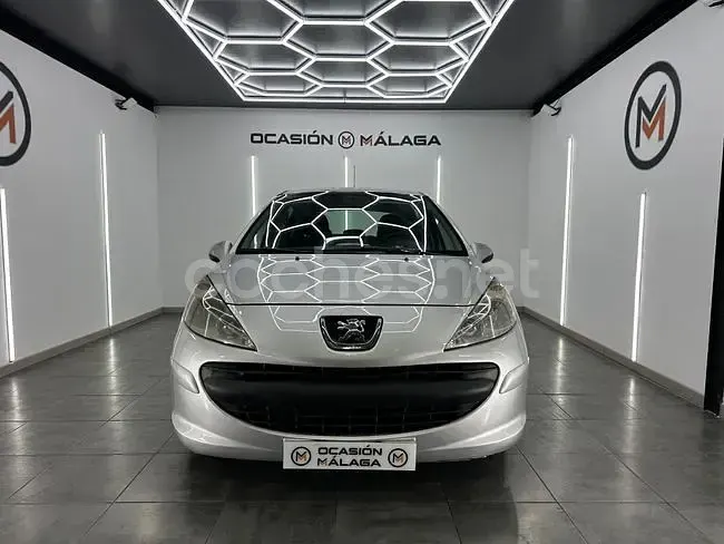 Usado Peugeot 207 70 CV (51 kW) 2007 Gris / plata Berlina