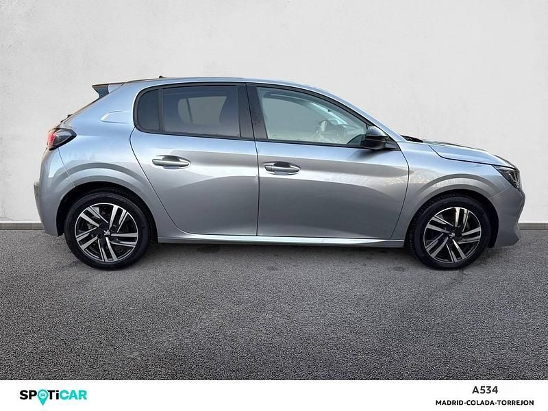 Usado Peugeot 208 Allure 100 CV (73 kW) 2023 Gris Utilitario