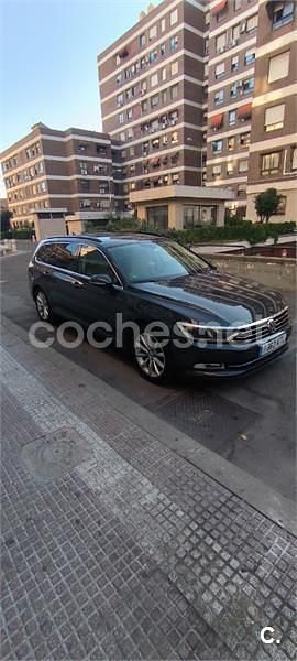 Gris / plata Usado 2019 VW Passat Advance Familiar | 14.400 € (Precio justo) - Imagen 1/4