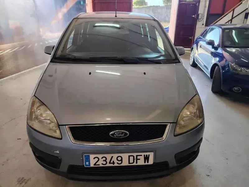 Usado Ford Focus Titanium 136 CV (100 kW) 2005 Azul Berlina