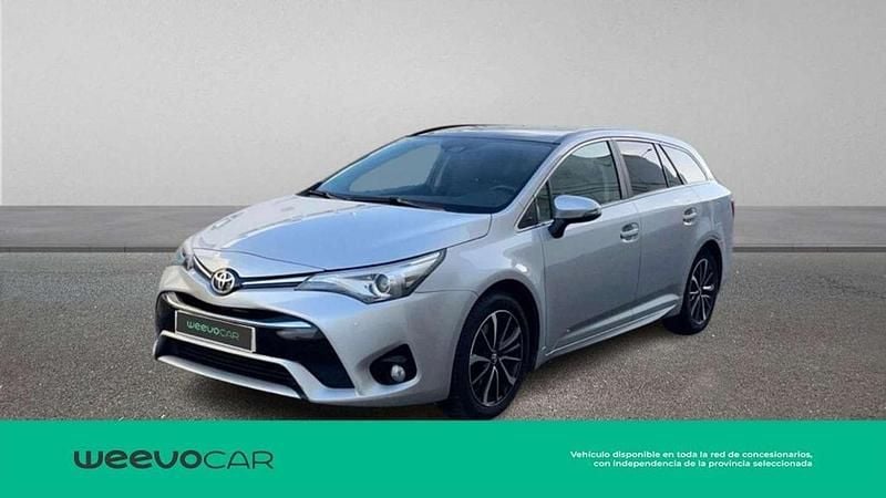 Usado Toyota Avensis Business Edition 143 CV (105 kW) 2018 Gris Familiar