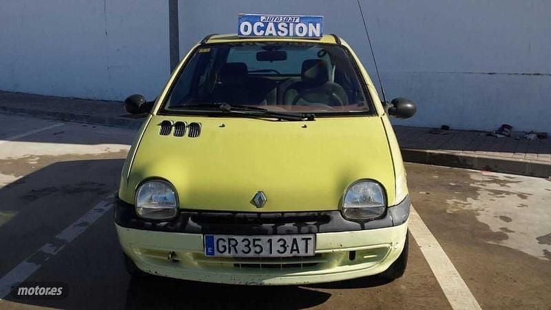 Usado Renault Twingo 2000 Amarillo Utilitario