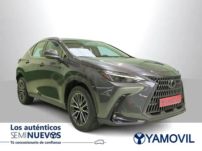 Usado Lexus NX350h Business Edition 242 CV (177 kW) 2022 Gris / plata SUV