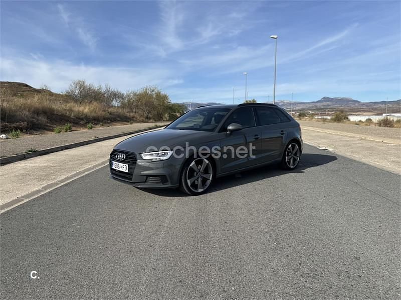 Usado Audi A3 S-Line 150 CV (110 kW) 2019 Gris / plata Berlina