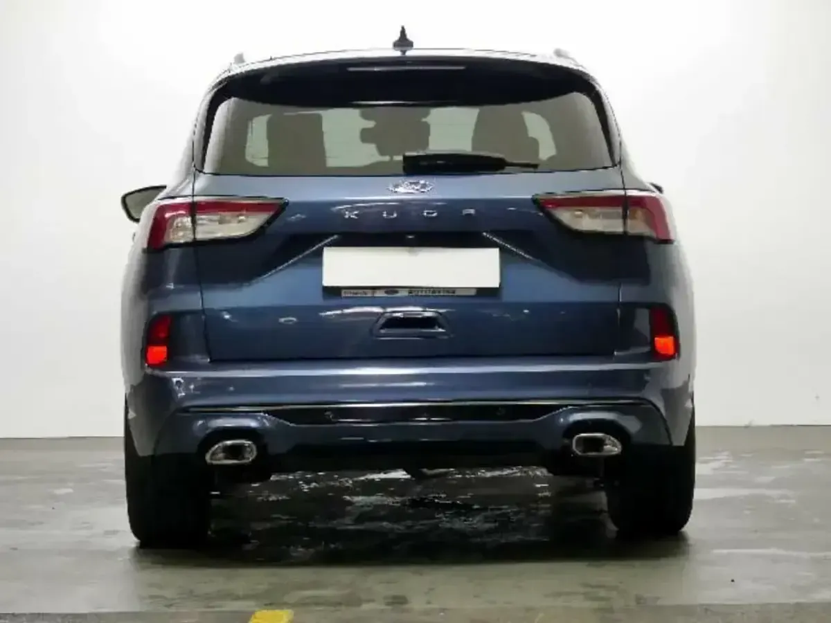 Begagnad Ford Kuga ST-Line X 150 HK (110 kW) 2023 Blå SUV