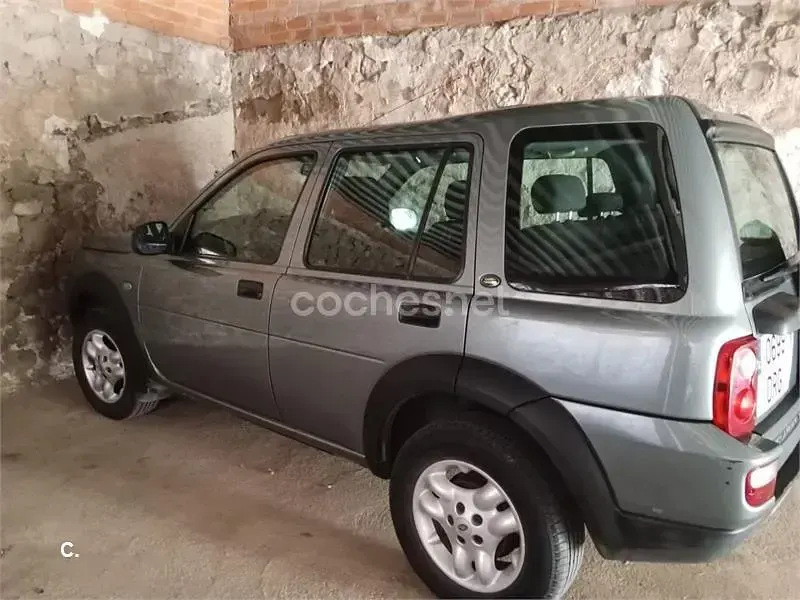 Usado Land Rover Freelander S 112 CV (82 kW) 2005 Gris / plata SUV
