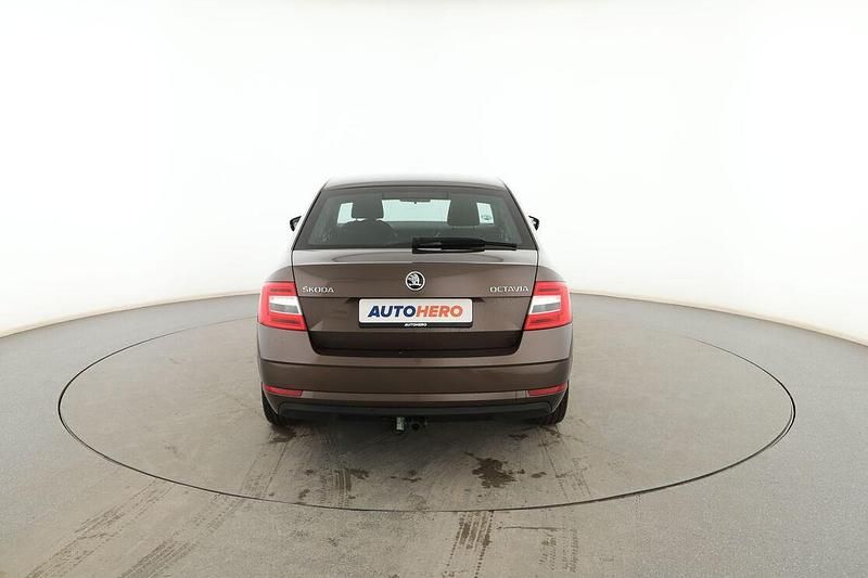 Occasion Skoda Octavia Ambition 150 ch (110 kW) 2019 Marron Berline