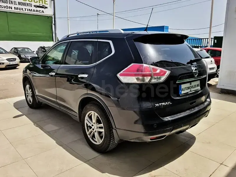 Usado Nissan X-Trail N-Connecta 130 CV (95 kW) 2017 Negro SUV