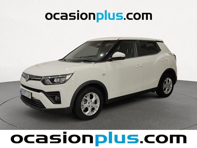 Blanco Usado 2021 Ssangyong (KGM) Tivoli SUV | 16.810 € - Imagen 1/4