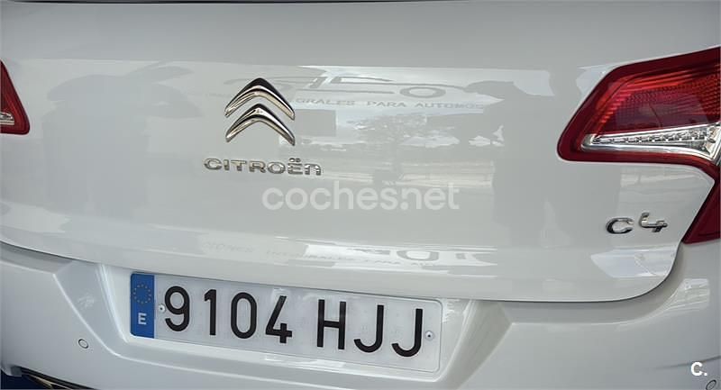 Usado Citroën C4 92 CV (67 kW) 2012 Blanco Berlina