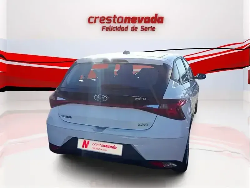 Usado Hyundai i20 100 CV (73 kW) 2021 Blanco Utilitario