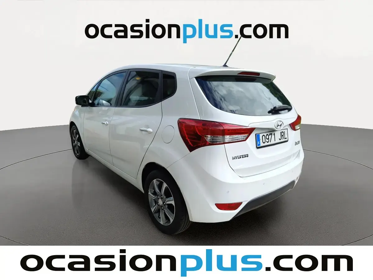 Usado Hyundai ix20 126 CV (92 kW) 2016 Blanco Utilitario