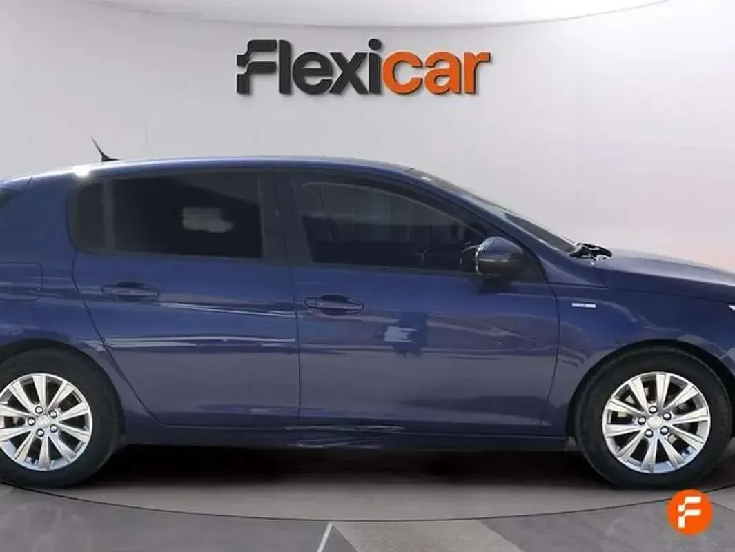 Usado Peugeot 308 SW Allure 131 CV (96 kW) 2020 Azul Familiar
