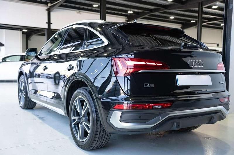 Usado Audi Q5 163 CV (119 kW) 2022 Negro SUV