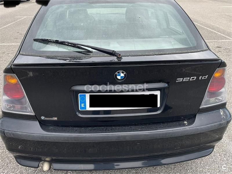 Usado BMW 320 150 CV (110 kW) 2002 Negro Berlina