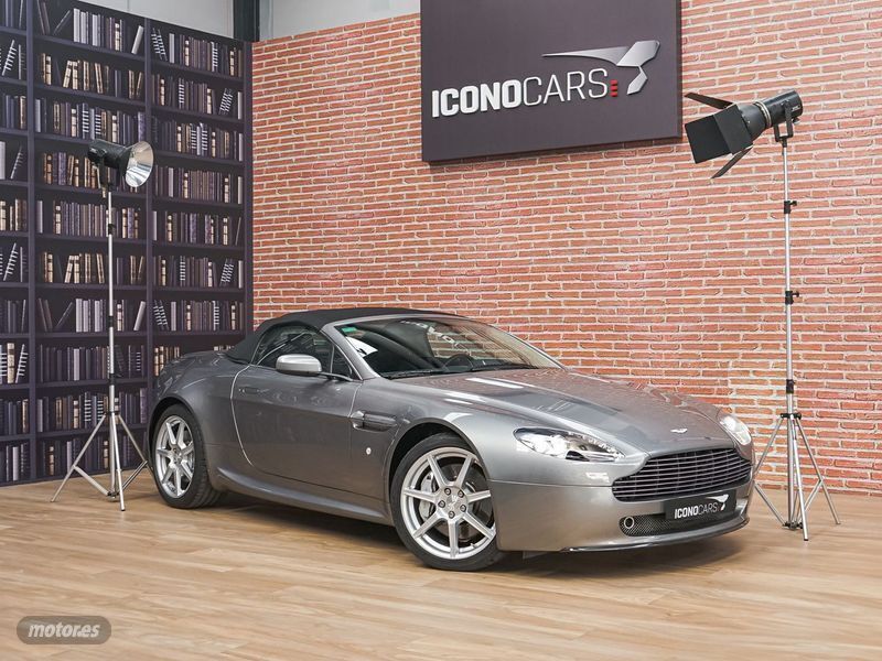 Gris / plata Usado 2007 Aston Martin V8 Vantage Coupe | 54.900 € - Imagen 1/4