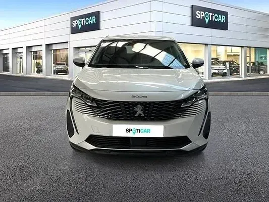 Usado Peugeot 3008 Active 130 CV (95 kW) 2021 Blanco SUV
