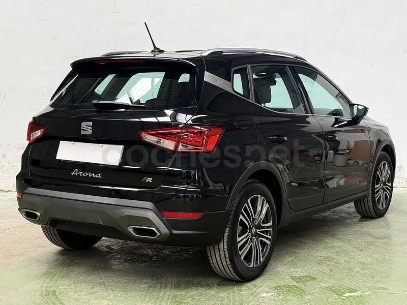 Usado Seat Arona FR 115 CV (84 kW) 2024 Negro SUV