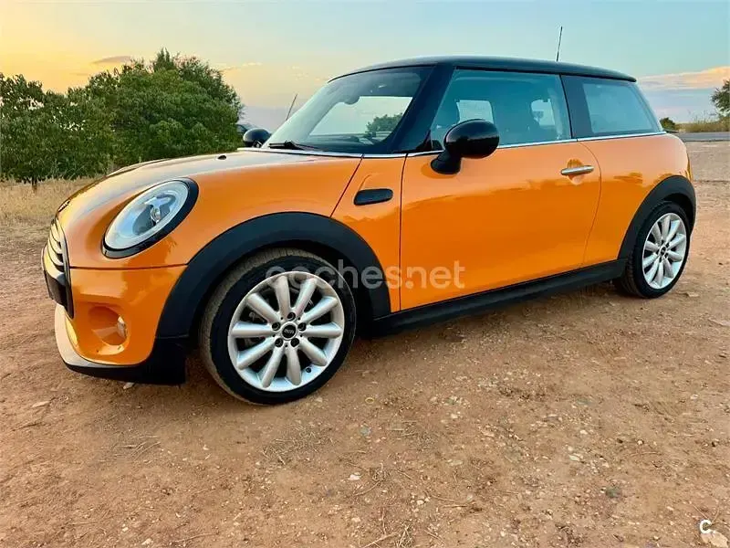 Usado Mini Cooper 136 CV (100 kW) 2017 Naranja Utilitario