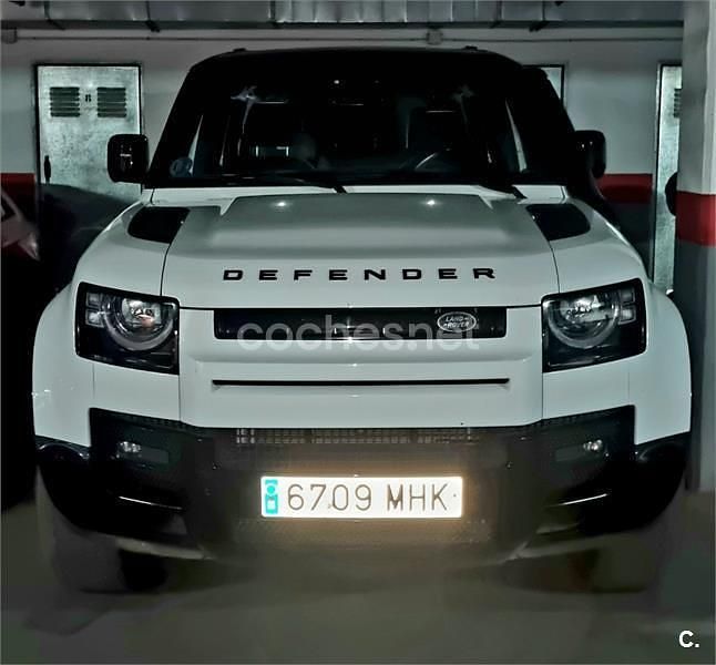 Blanco Usado 2023 Land Rover Defender SE SUV | 79.000 € (Caro) - Imagen 1/4