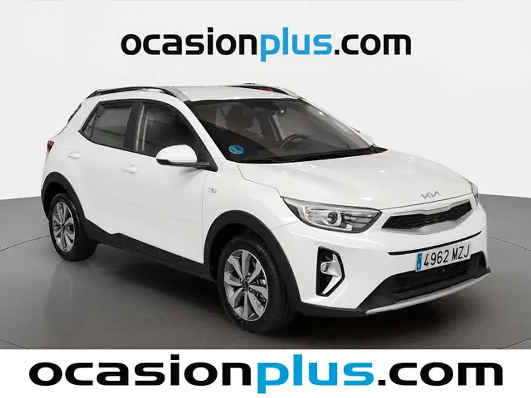 Usado Kia Stonic 101 CV (74 kW) 2025 Blanco SUV