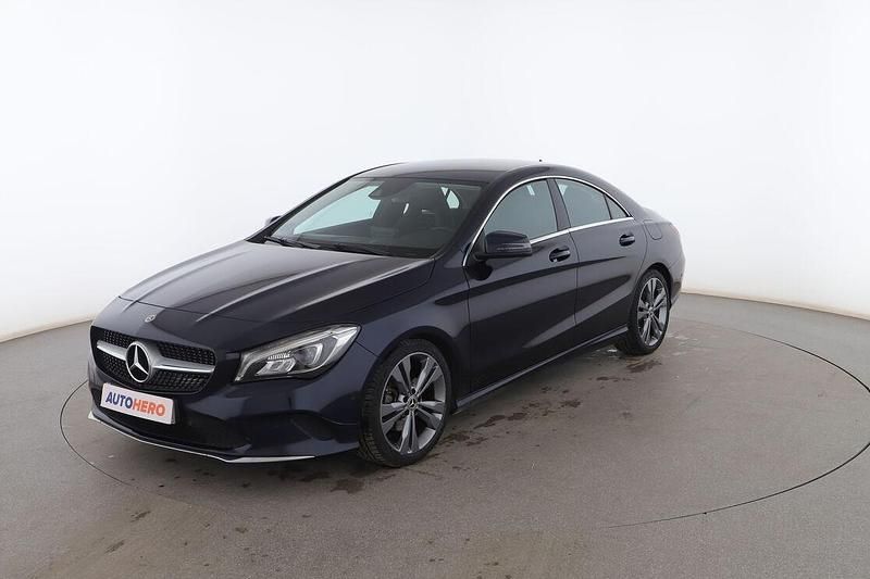 Azul Usado 2017 Mercedes CLA200 Urban Berlina | 20.099 € (Buen precio) - Imagen 1/3