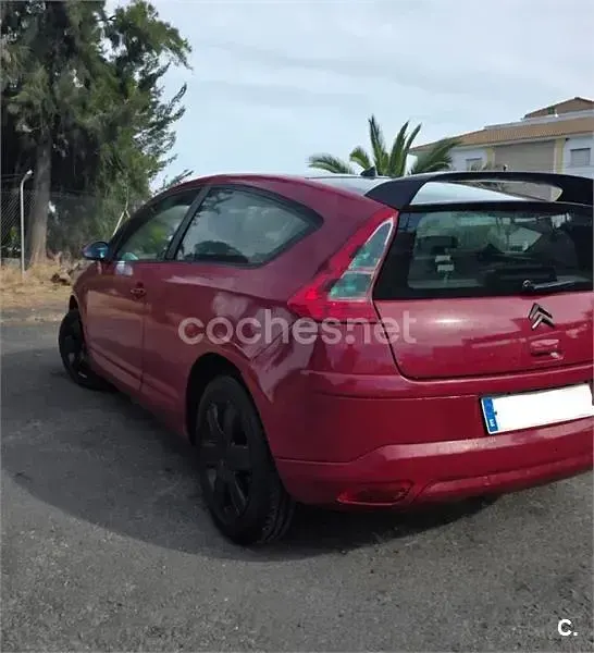 Usado Citroën C4 VTR Sport 110 CV (80 kW) 2004 Rojo Berlina